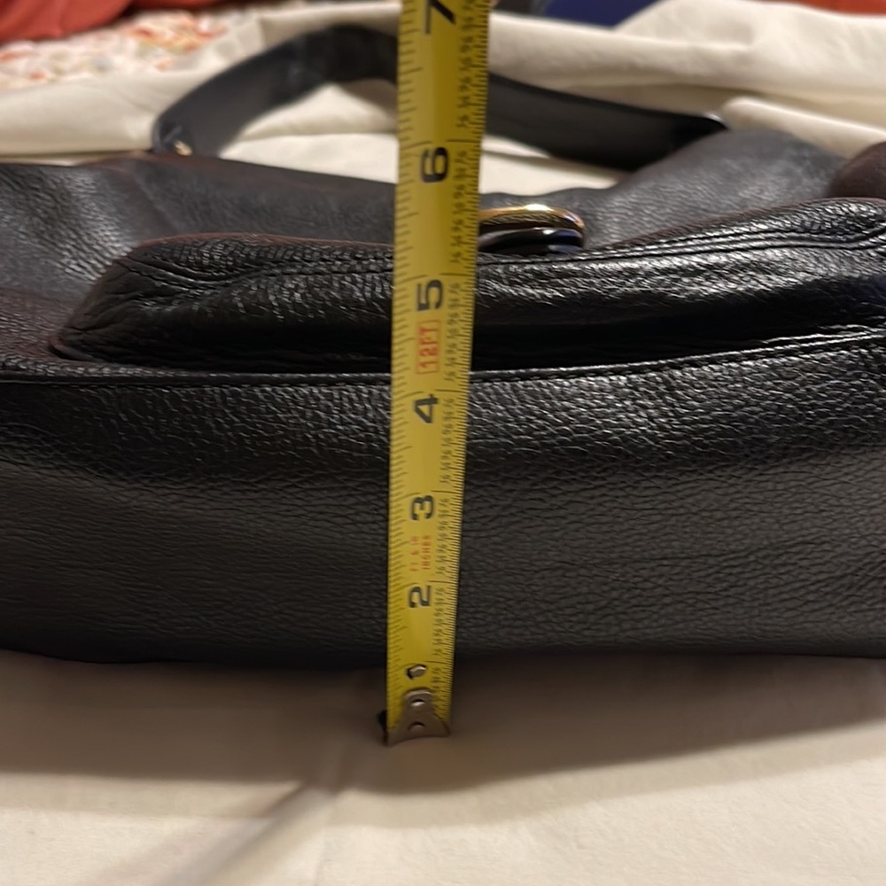 MICHAEL KORS Hudson Black & Gold Pebble Leather Hobo Shoulder Bag - Picture 4 of 7
